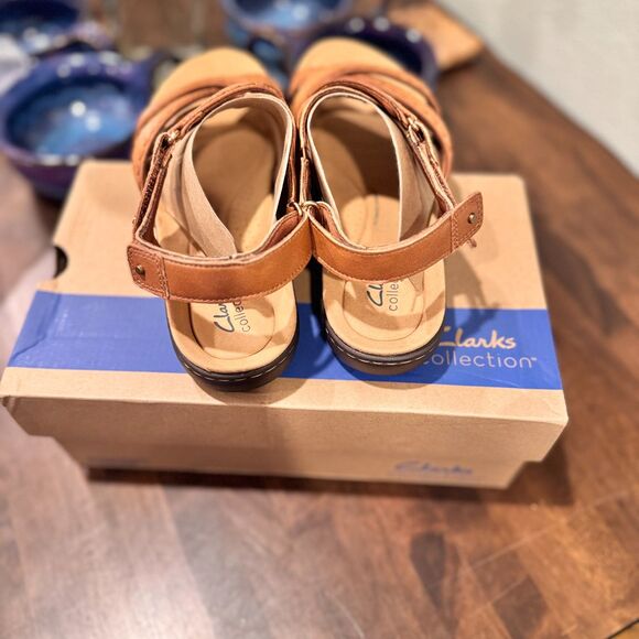 Clarks Collection Laurieann Rena Tan Combi Leather Sandals Women’s 8.5 W NIB - Picture 3 of 10
